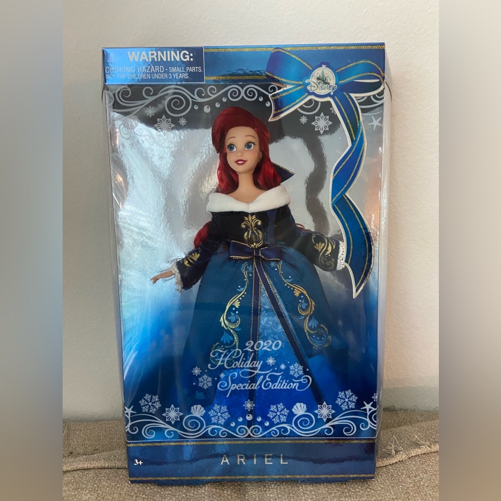 New! Original Box! Disney Christmas Ariel 2020 Holiday Special Edition Doll